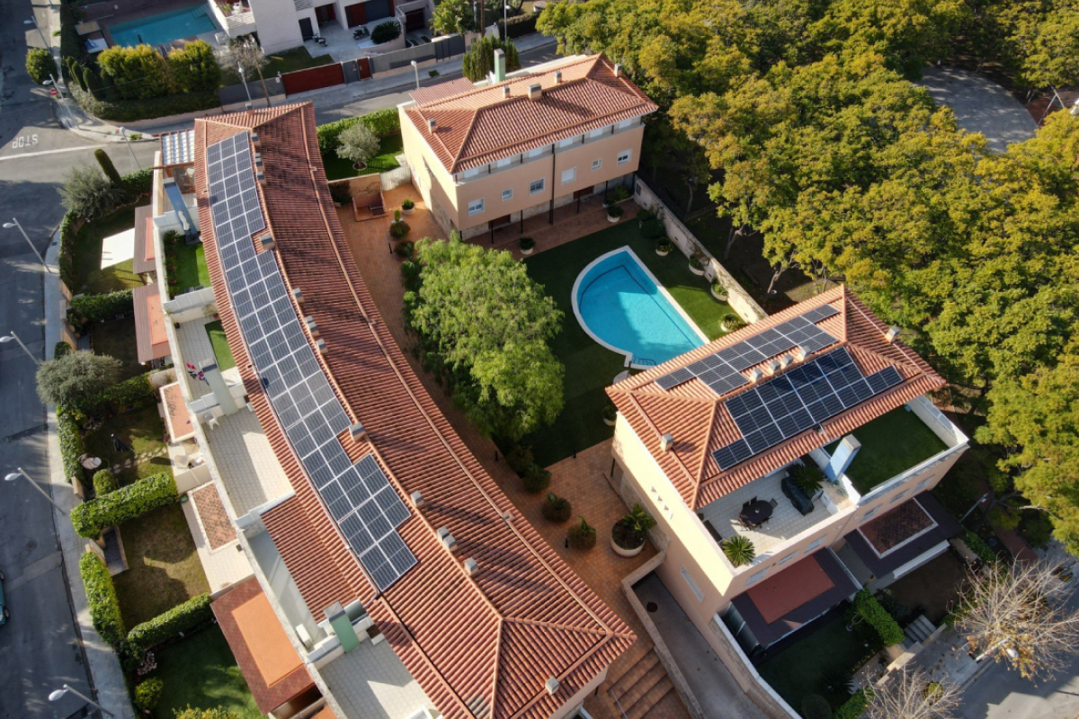 plaques solars a comunitats de propietaris