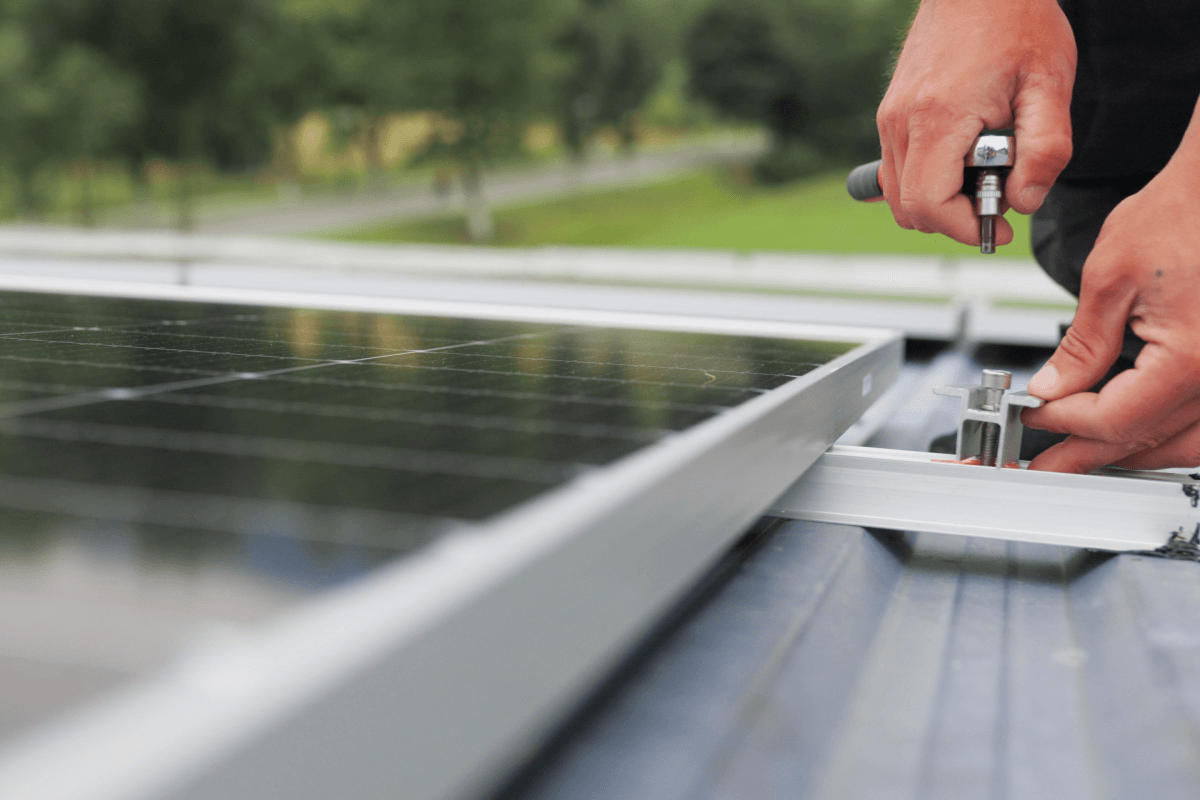 Los paneles solares necesitan mantenimiento?