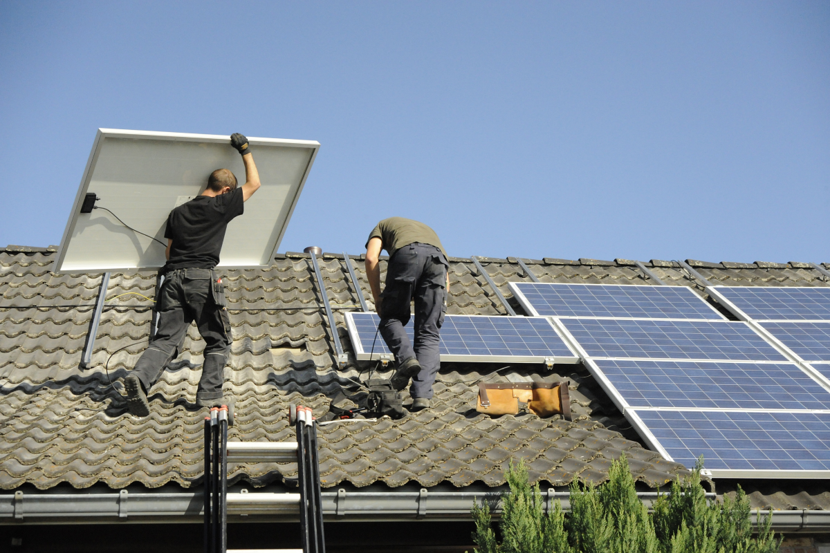 Cuánto tiempo dura el proceso de instalación de los paneles solares?